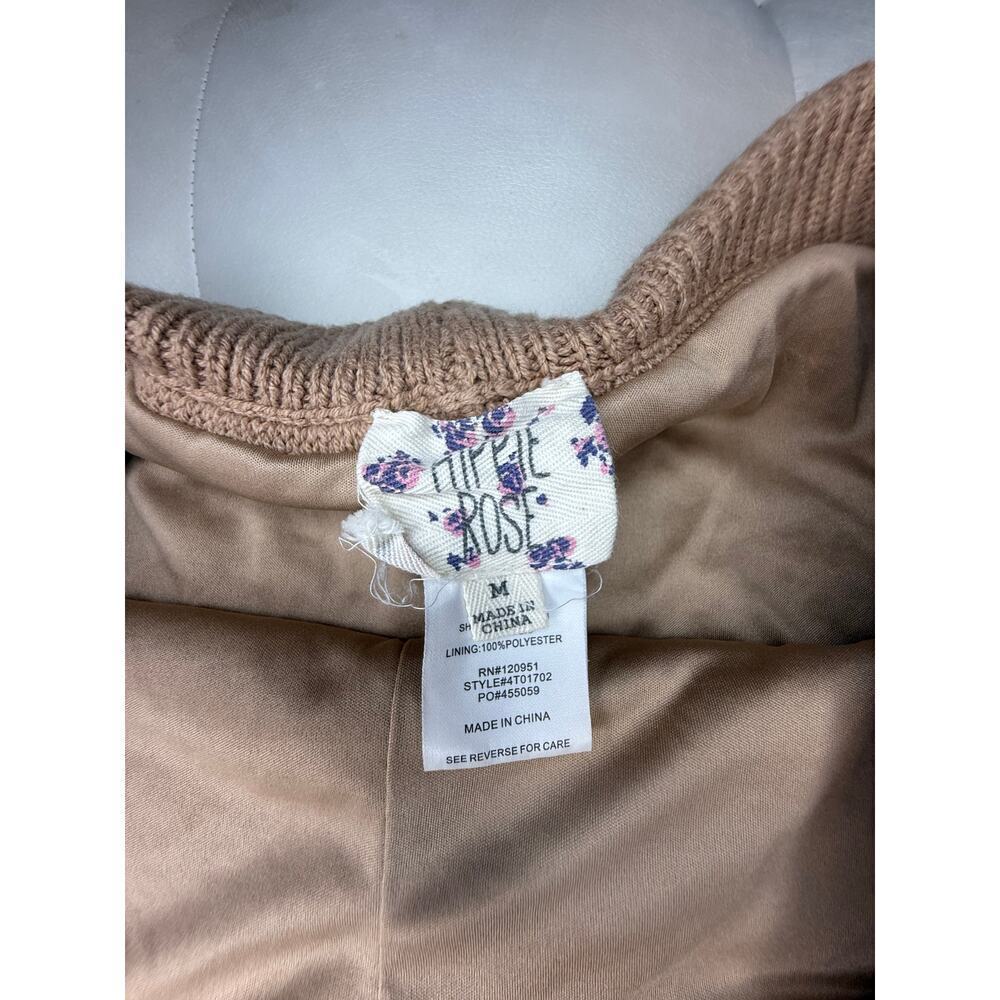 Hippie Rose Junior/Women's two piece tan and white knit lounge set size M - Picture 10 of 15